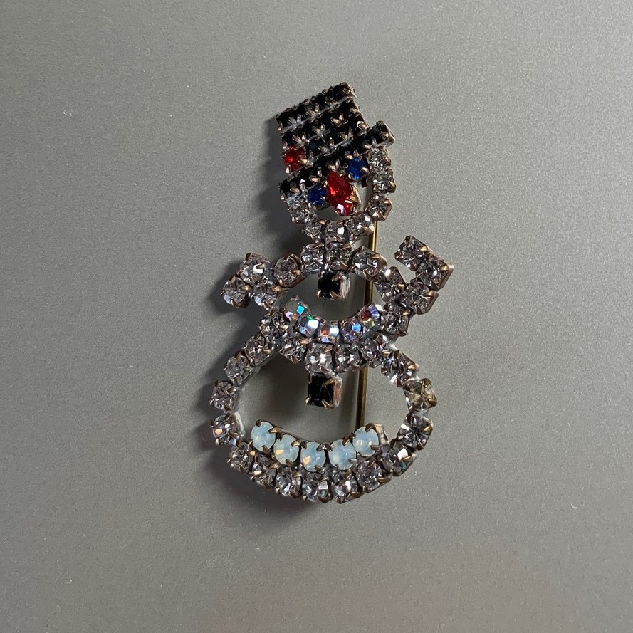 スノーマン ブローチの詳細画像